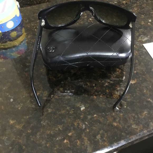 Chanel Shield  sunglasses New - Picture 3 of 5